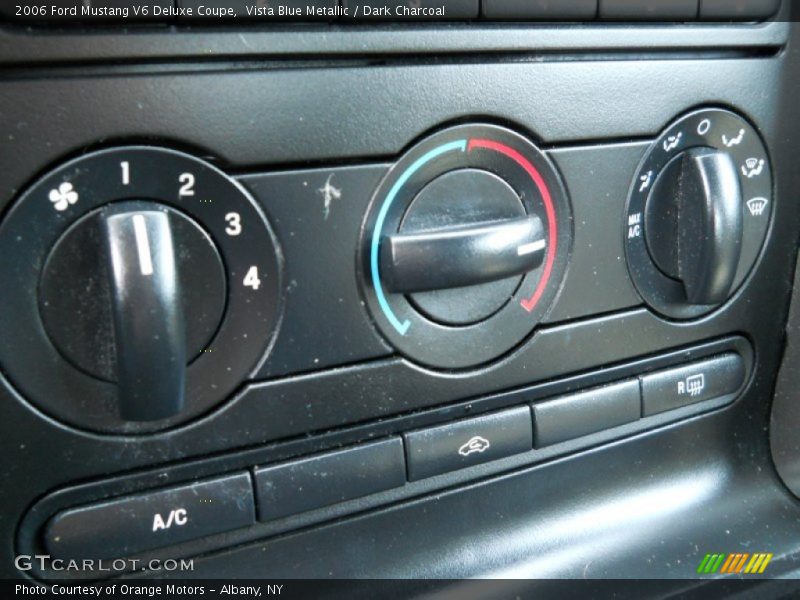 Vista Blue Metallic / Dark Charcoal 2006 Ford Mustang V6 Deluxe Coupe