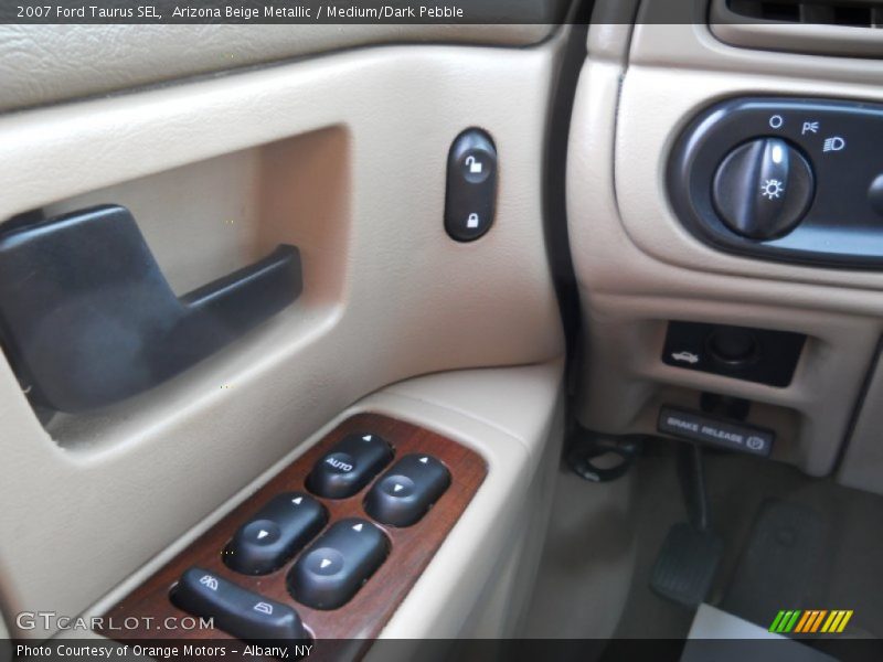 Arizona Beige Metallic / Medium/Dark Pebble 2007 Ford Taurus SEL