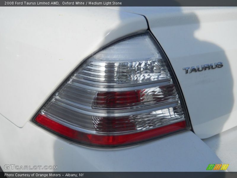 Oxford White / Medium Light Stone 2008 Ford Taurus Limited AWD