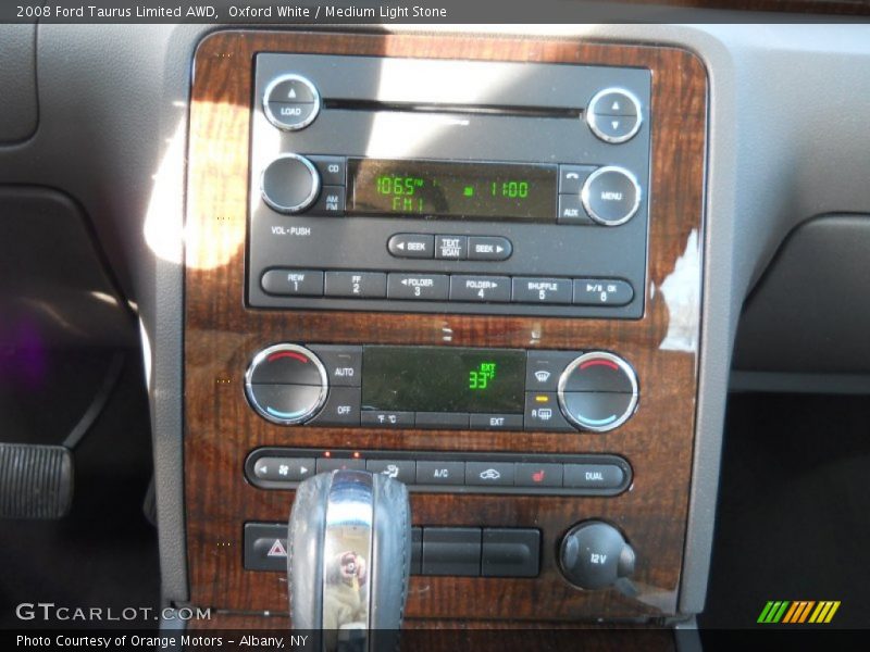 Oxford White / Medium Light Stone 2008 Ford Taurus Limited AWD