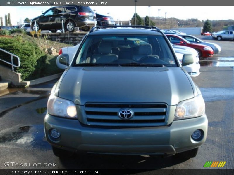 Oasis Green Pearl / Gray 2005 Toyota Highlander V6 4WD