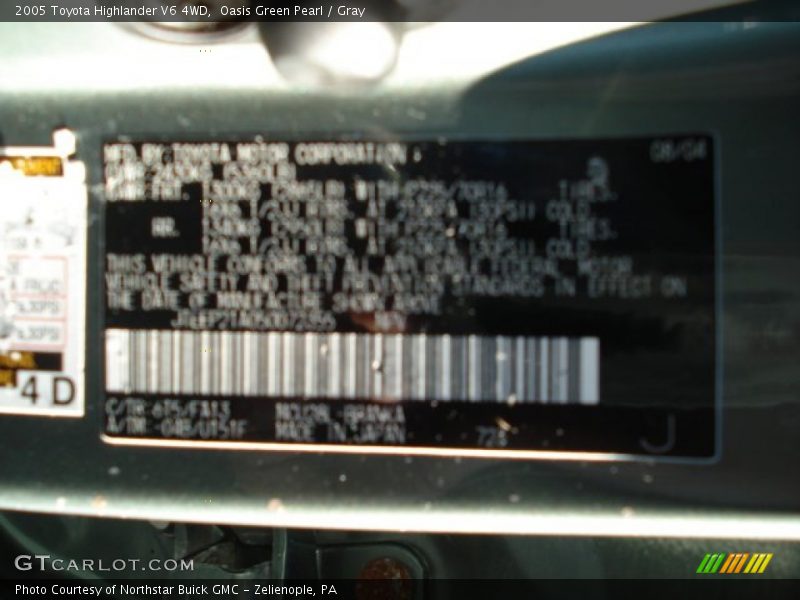 Oasis Green Pearl / Gray 2005 Toyota Highlander V6 4WD