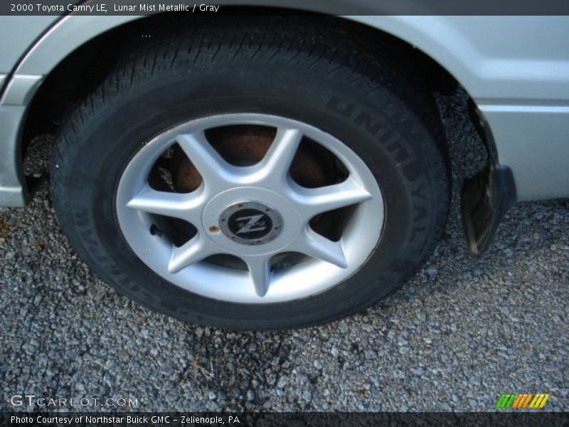 Lunar Mist Metallic / Gray 2000 Toyota Camry LE