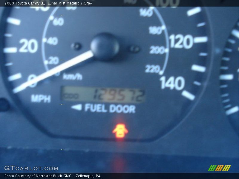 Lunar Mist Metallic / Gray 2000 Toyota Camry LE