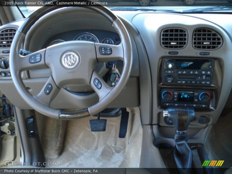 Dashboard of 2005 Rainier CXL AWD