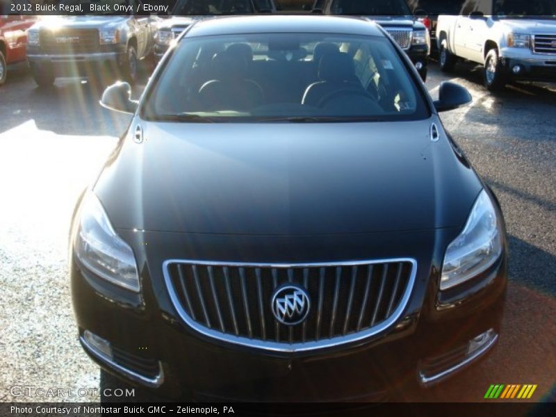 Black Onyx / Ebony 2012 Buick Regal