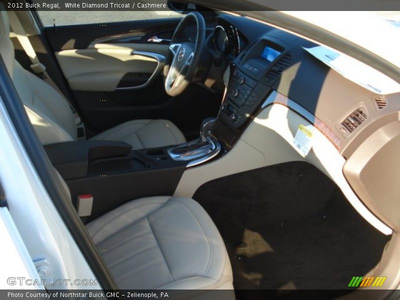 White Diamond Tricoat / Cashmere 2012 Buick Regal