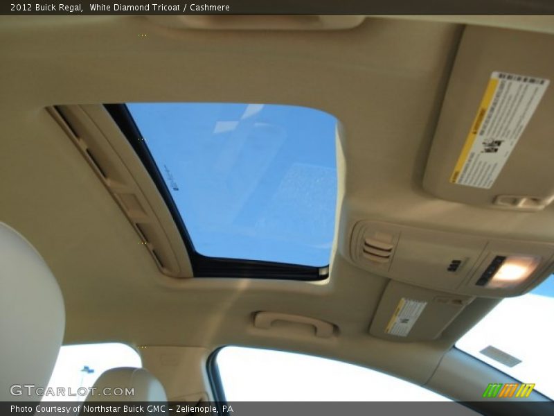 White Diamond Tricoat / Cashmere 2012 Buick Regal