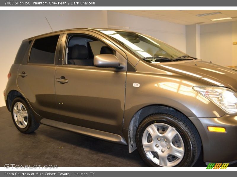 Phantom Gray Pearl / Dark Charcoal 2005 Scion xA