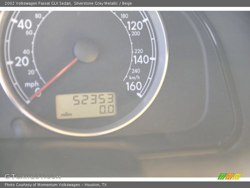Silverstone Grey Metallic / Beige 2002 Volkswagen Passat GLX Sedan