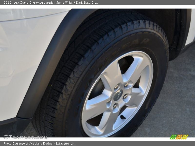 Stone White / Dark Slate Gray 2010 Jeep Grand Cherokee Laredo