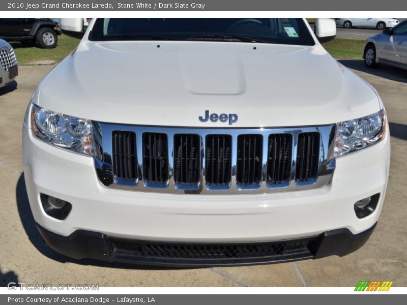 Stone White / Dark Slate Gray 2010 Jeep Grand Cherokee Laredo