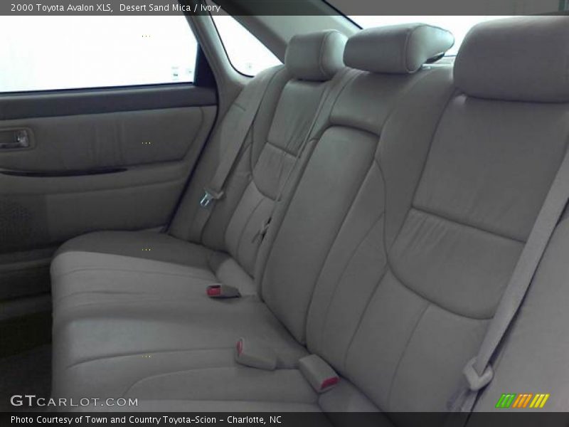 Desert Sand Mica / Ivory 2000 Toyota Avalon XLS