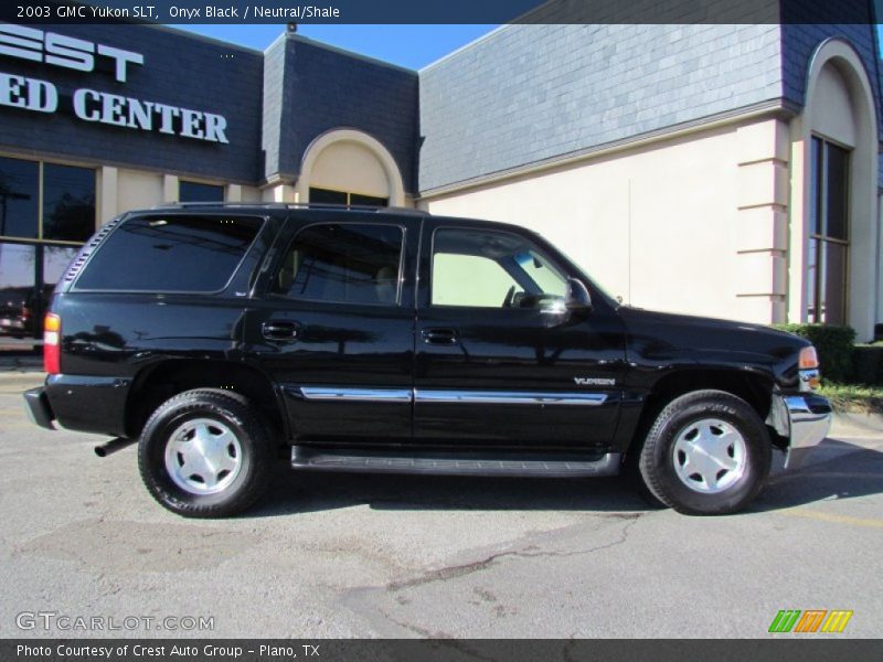 Onyx Black / Neutral/Shale 2003 GMC Yukon SLT