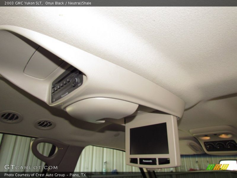 Onyx Black / Neutral/Shale 2003 GMC Yukon SLT