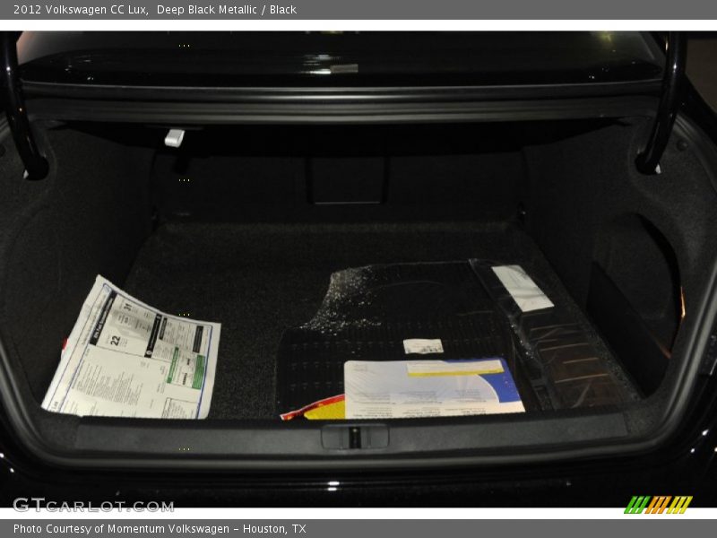 Deep Black Metallic / Black 2012 Volkswagen CC Lux