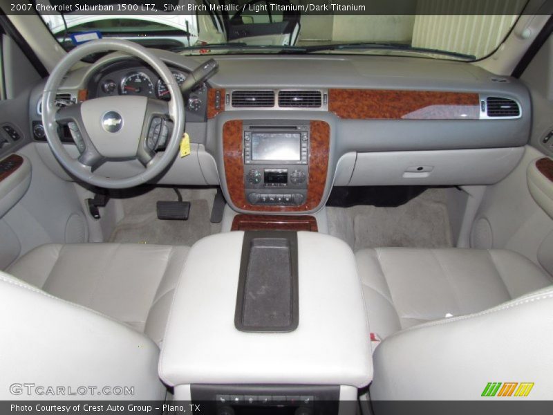 Dashboard of 2007 Suburban 1500 LTZ