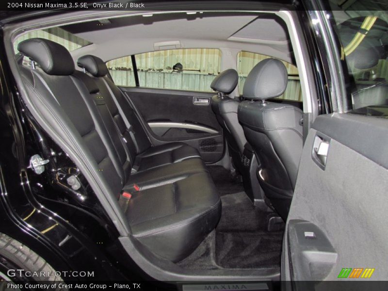 Onyx Black / Black 2004 Nissan Maxima 3.5 SE