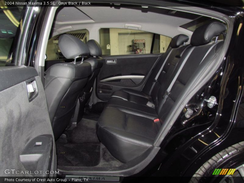 Onyx Black / Black 2004 Nissan Maxima 3.5 SE