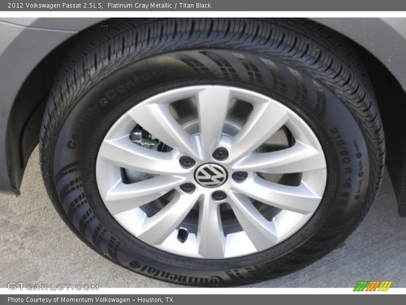 Platinum Gray Metallic / Titan Black 2012 Volkswagen Passat 2.5L S