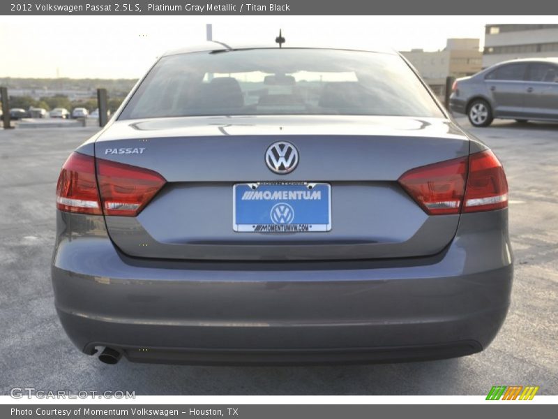 Platinum Gray Metallic / Titan Black 2012 Volkswagen Passat 2.5L S