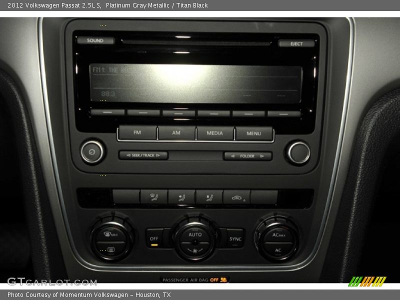 Platinum Gray Metallic / Titan Black 2012 Volkswagen Passat 2.5L S