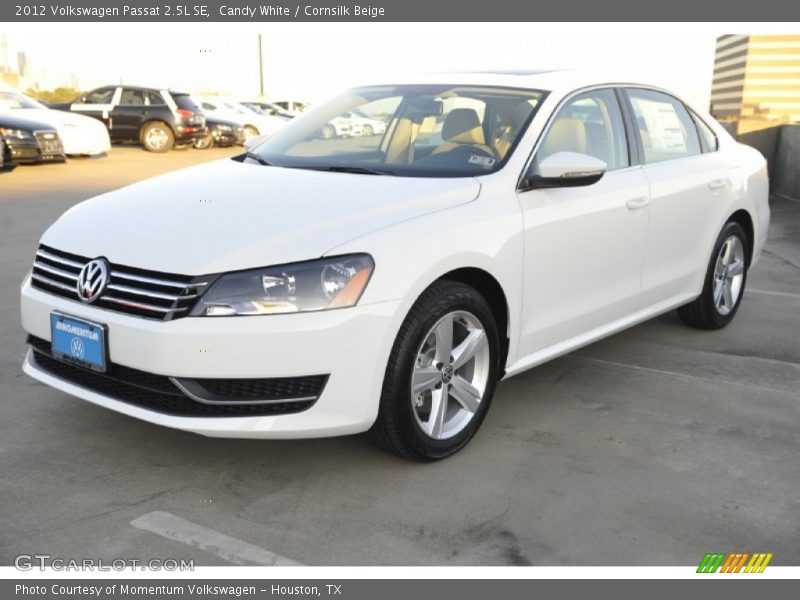 Candy White / Cornsilk Beige 2012 Volkswagen Passat 2.5L SE