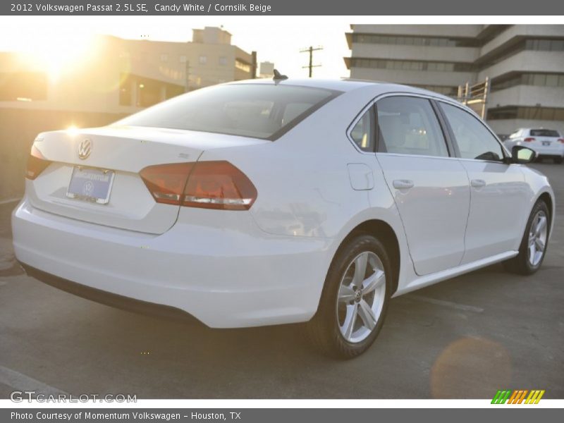 Candy White / Cornsilk Beige 2012 Volkswagen Passat 2.5L SE