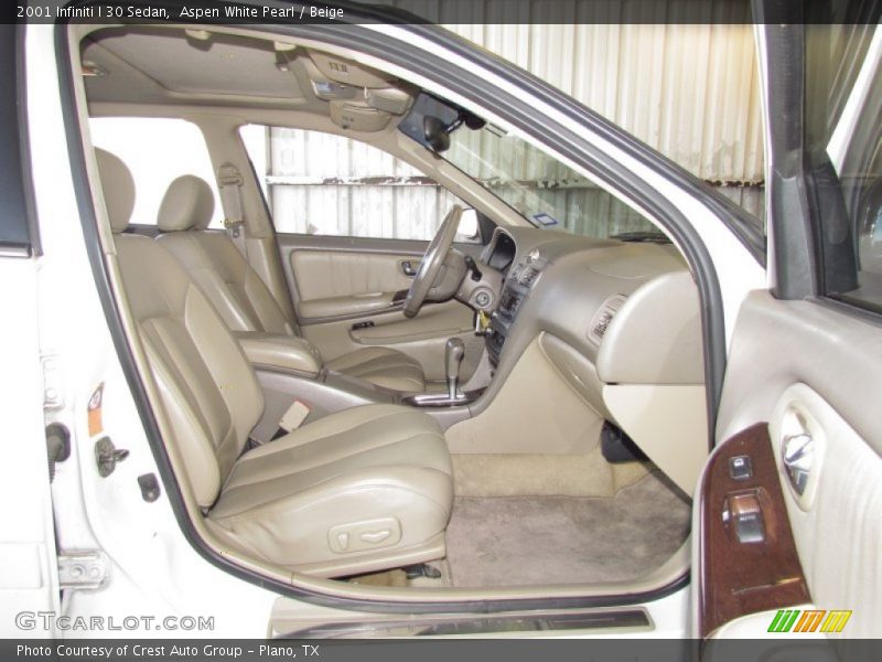 Aspen White Pearl / Beige 2001 Infiniti I 30 Sedan