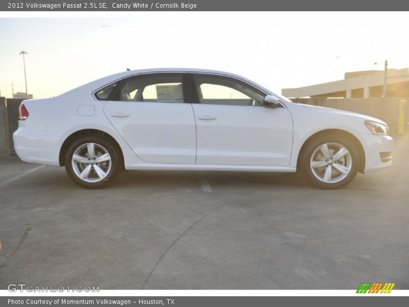 Candy White / Cornsilk Beige 2012 Volkswagen Passat 2.5L SE