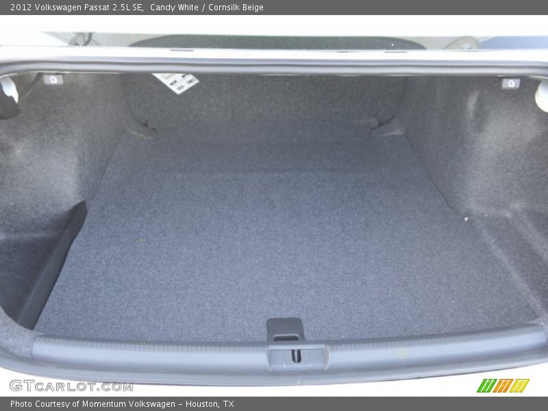 Candy White / Cornsilk Beige 2012 Volkswagen Passat 2.5L SE