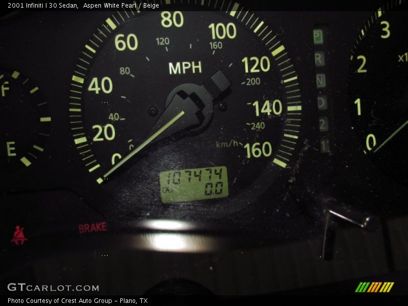 Aspen White Pearl / Beige 2001 Infiniti I 30 Sedan