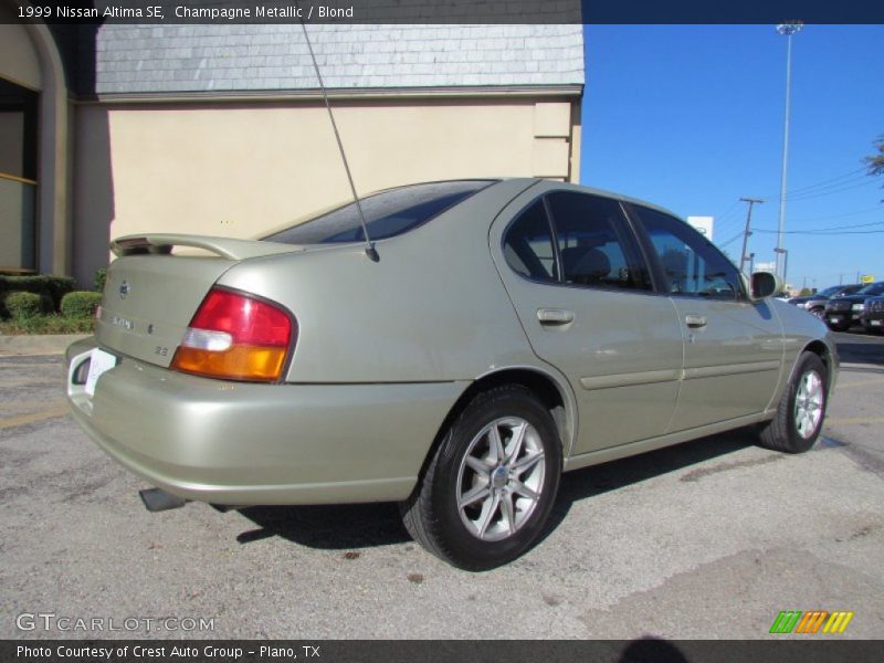Champagne Metallic / Blond 1999 Nissan Altima SE