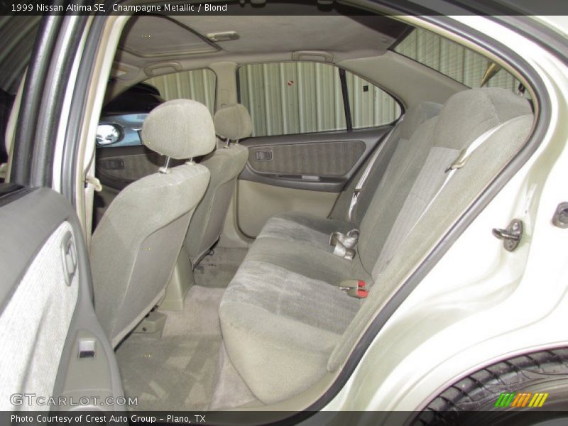 Champagne Metallic / Blond 1999 Nissan Altima SE