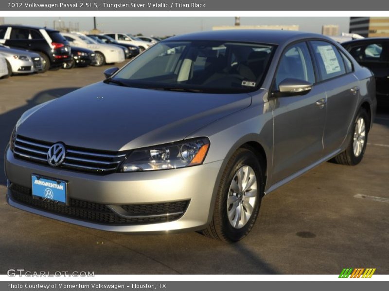 Tungsten Silver Metallic / Titan Black 2012 Volkswagen Passat 2.5L S