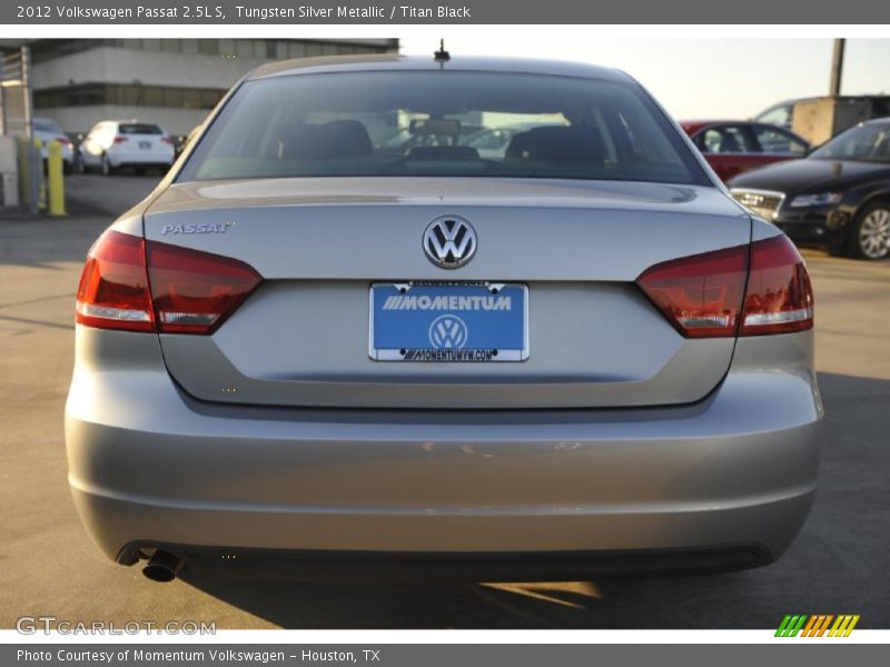 Tungsten Silver Metallic / Titan Black 2012 Volkswagen Passat 2.5L S