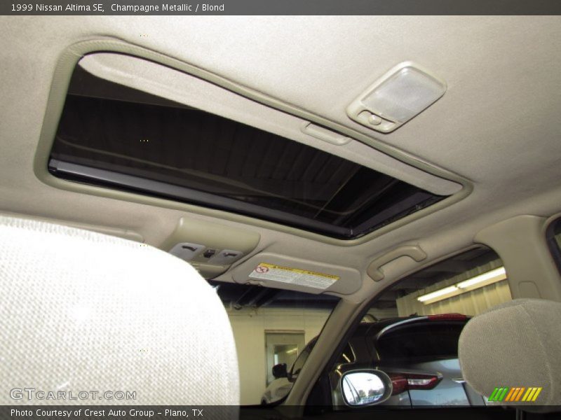 Champagne Metallic / Blond 1999 Nissan Altima SE
