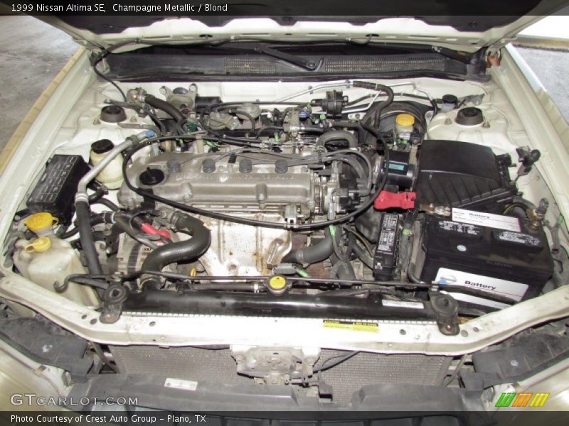 Champagne Metallic / Blond 1999 Nissan Altima SE