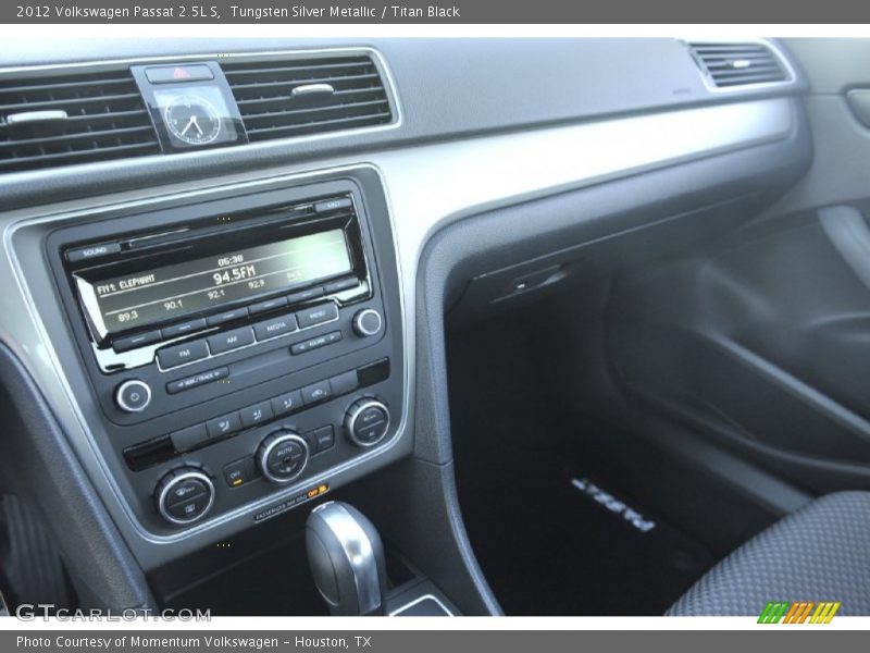 Tungsten Silver Metallic / Titan Black 2012 Volkswagen Passat 2.5L S