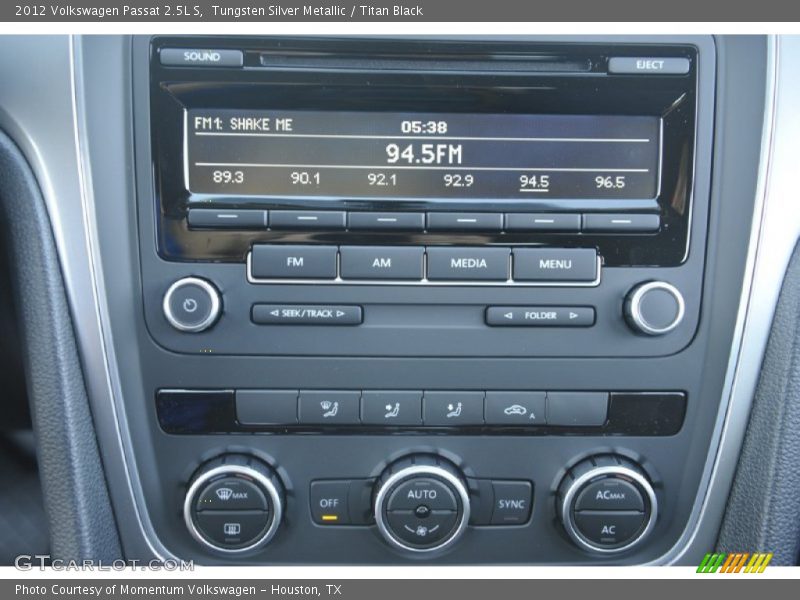 Tungsten Silver Metallic / Titan Black 2012 Volkswagen Passat 2.5L S