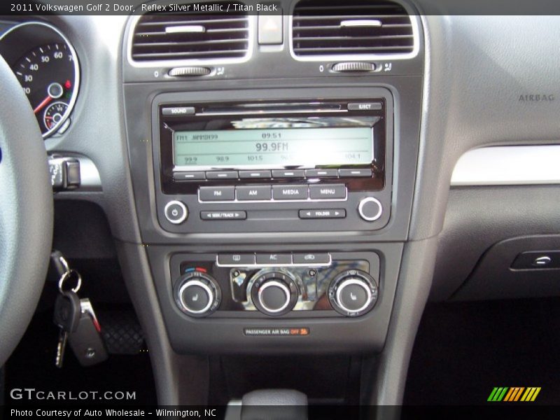 Reflex Silver Metallic / Titan Black 2011 Volkswagen Golf 2 Door