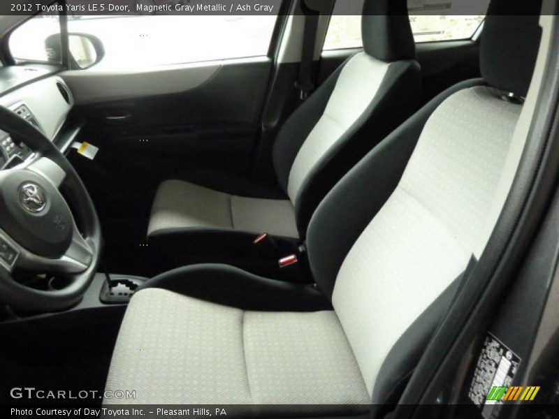 Magnetic Gray Metallic / Ash Gray 2012 Toyota Yaris LE 5 Door