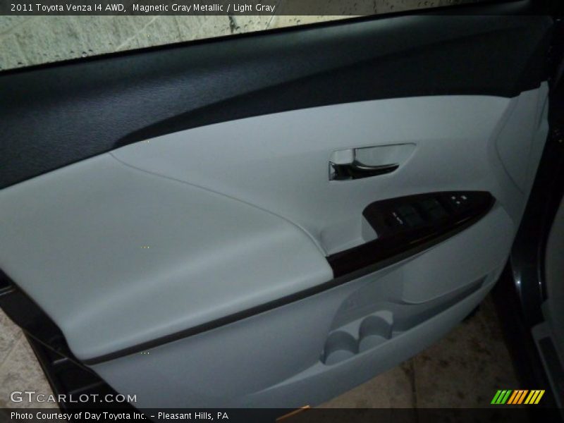 Magnetic Gray Metallic / Light Gray 2011 Toyota Venza I4 AWD