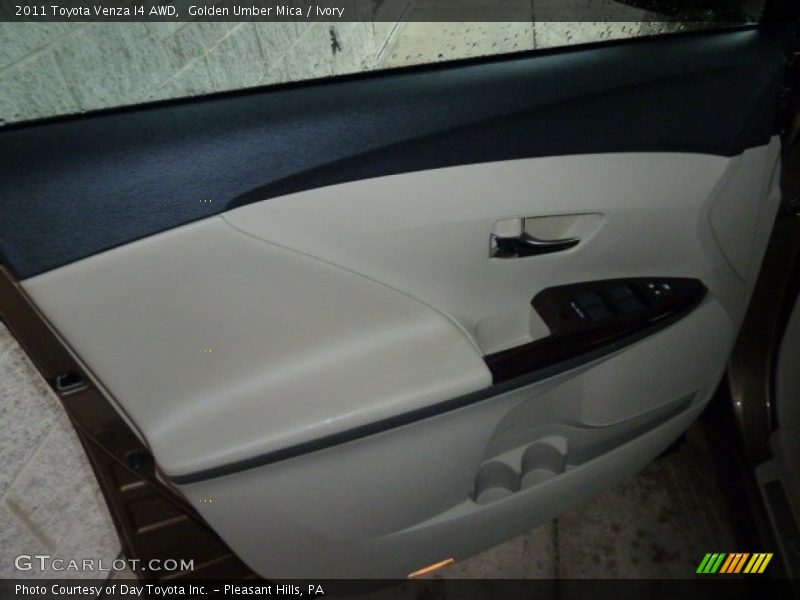 Golden Umber Mica / Ivory 2011 Toyota Venza I4 AWD