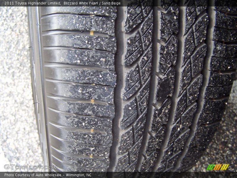 Blizzard White Pearl / Sand Beige 2011 Toyota Highlander Limited