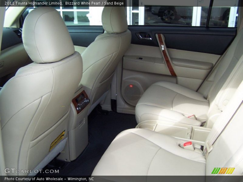 Blizzard White Pearl / Sand Beige 2011 Toyota Highlander Limited