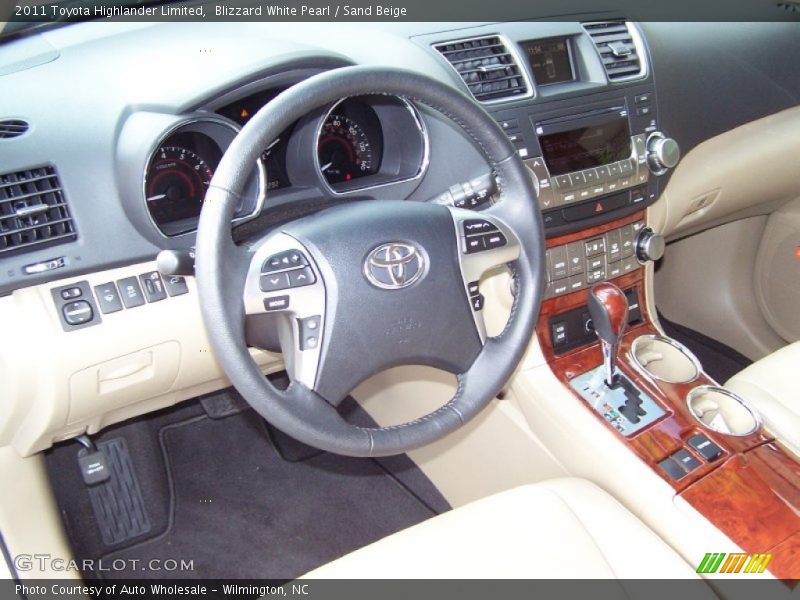 Blizzard White Pearl / Sand Beige 2011 Toyota Highlander Limited