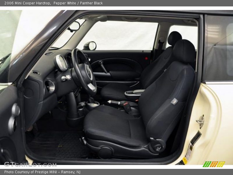 Pepper White / Panther Black 2006 Mini Cooper Hardtop