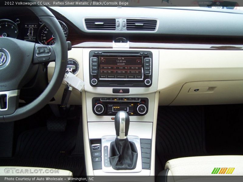Reflex Silver Metallic / Black/Cornsilk Beige 2012 Volkswagen CC Lux