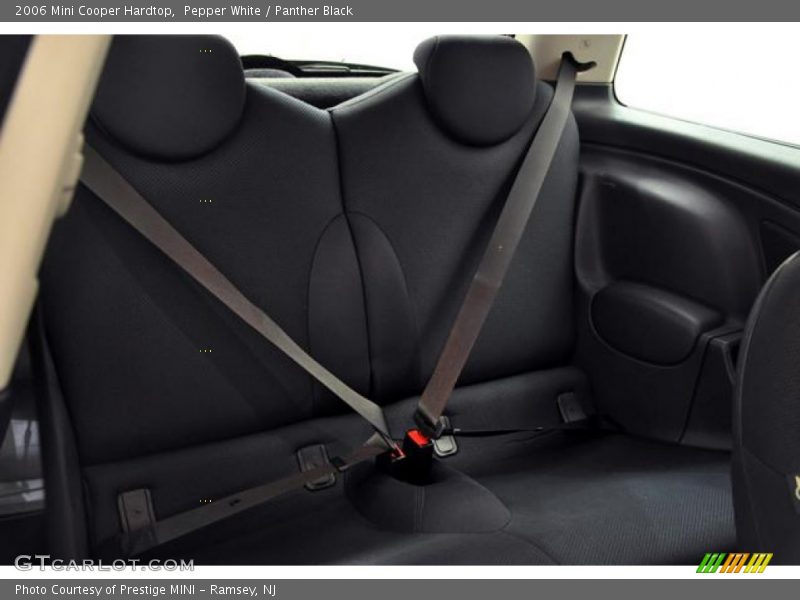 Pepper White / Panther Black 2006 Mini Cooper Hardtop